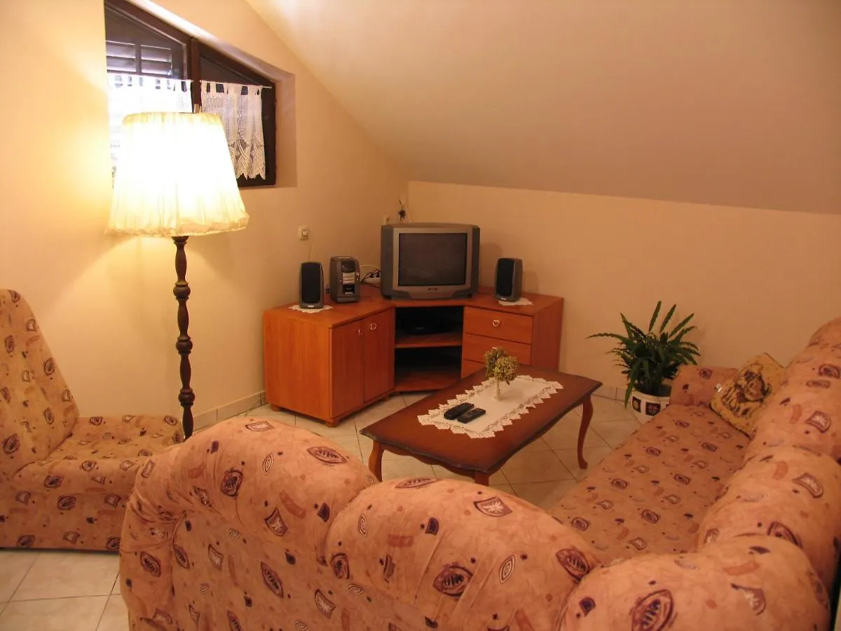 Apartments With A Parking Space Supetarska Draga - Gonar, Rab - 4999 0*,